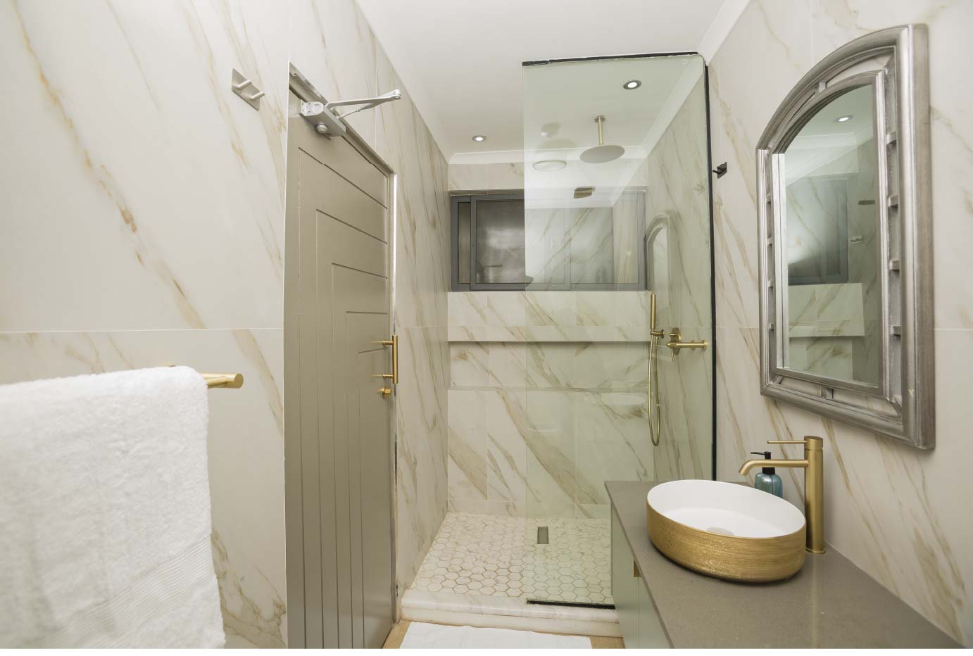 Standard Room - Bathroom