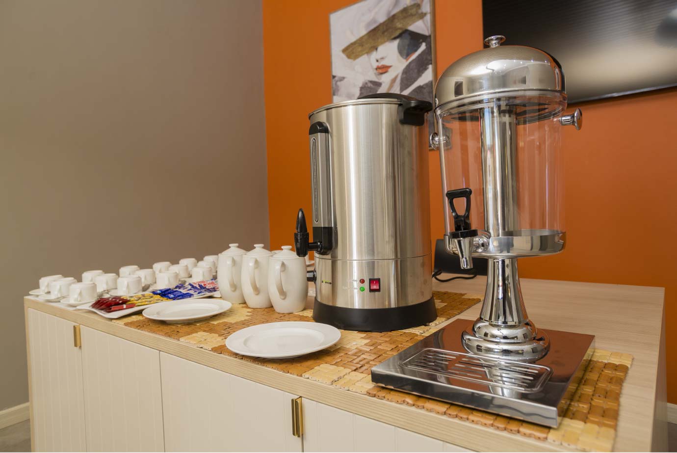 Copper Crest Hotel Coffee Station