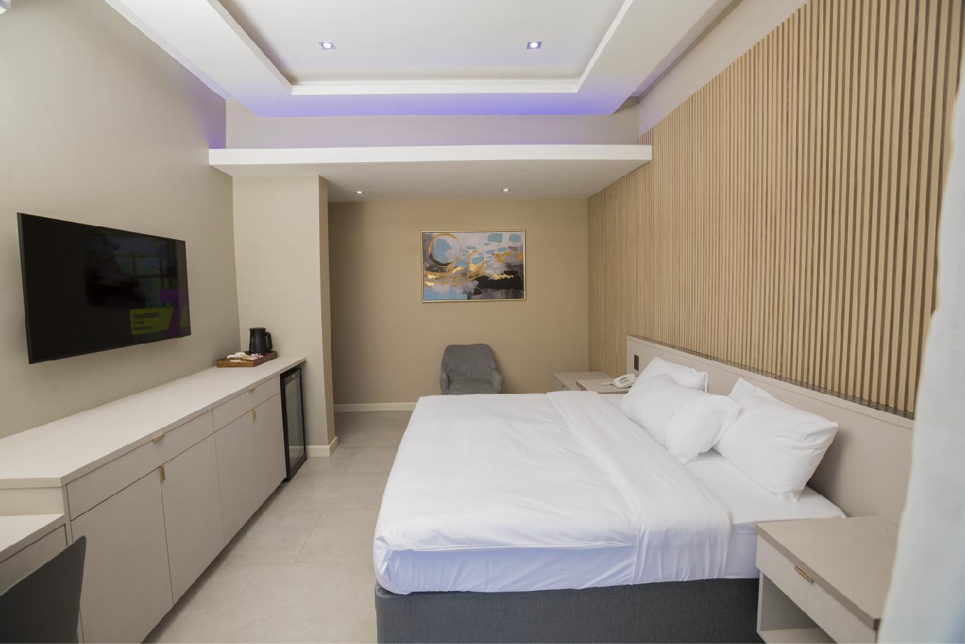Executive Room - Alternate Bedroom View